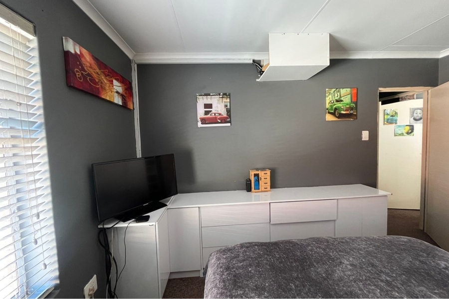 2 Bedroom Property for Sale in Walmer Link Eastern Cape